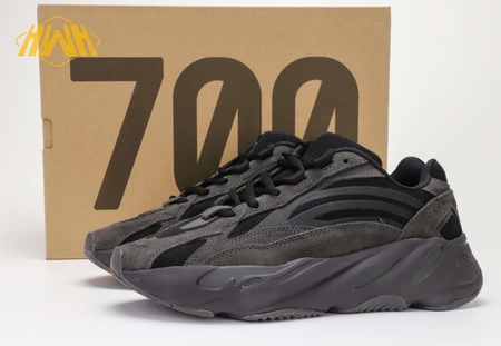 YEEZY Boost 700 V2 Vanta36-48