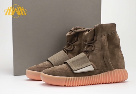 YEEZY Boost 750 chocolate SIZE: 40-50