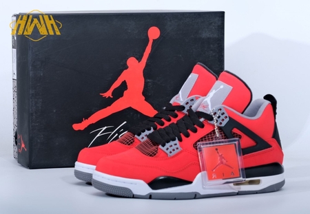 Air Jordan 4 Retro Toro Bravo SIZE 40.5-47.5