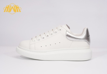 Alexander McQueen Oversized Silver SIZE: 35-45