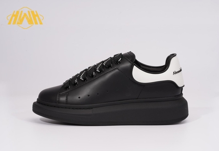 Alexander McQueen Oversized Black white SIZE: 35-45