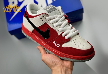 NK Dunk SB Low Roller Derby SP: 36-47.5