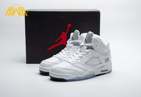 Jordan 5 Retro White Metallic HQ7978-103 Size 40-48.5